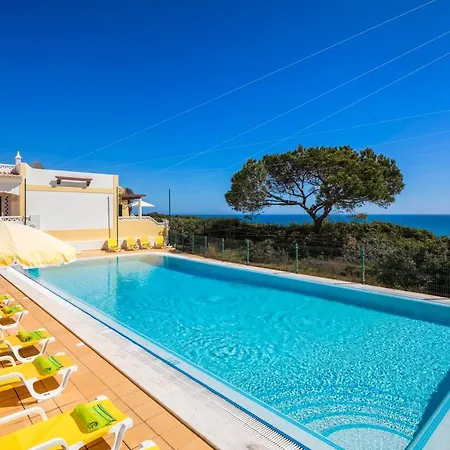 Casa Madeleina Nyaraló Benagil
